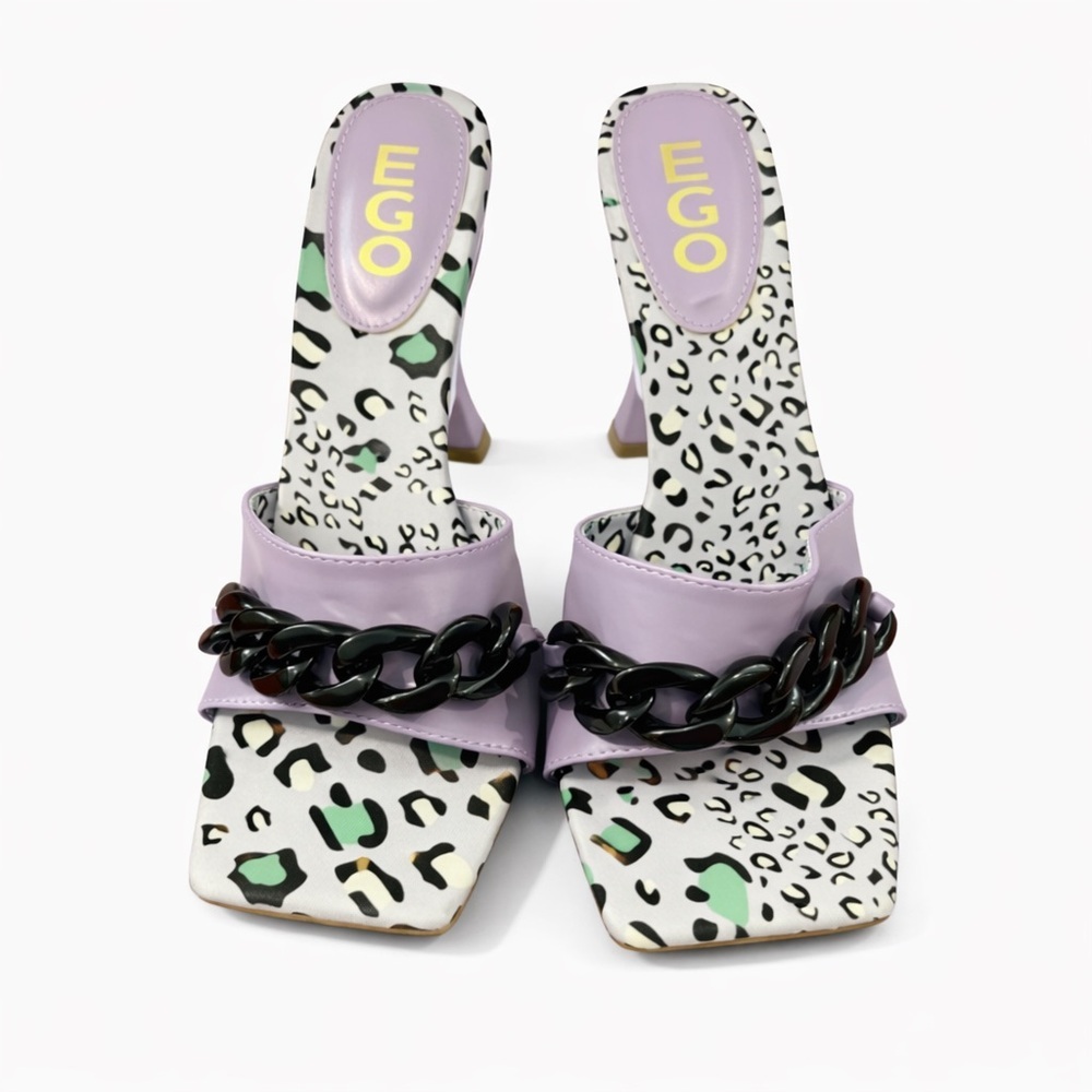 NEW Square Toe Heels Purple and Black Cheetah Design with Chain by EGO Size 8